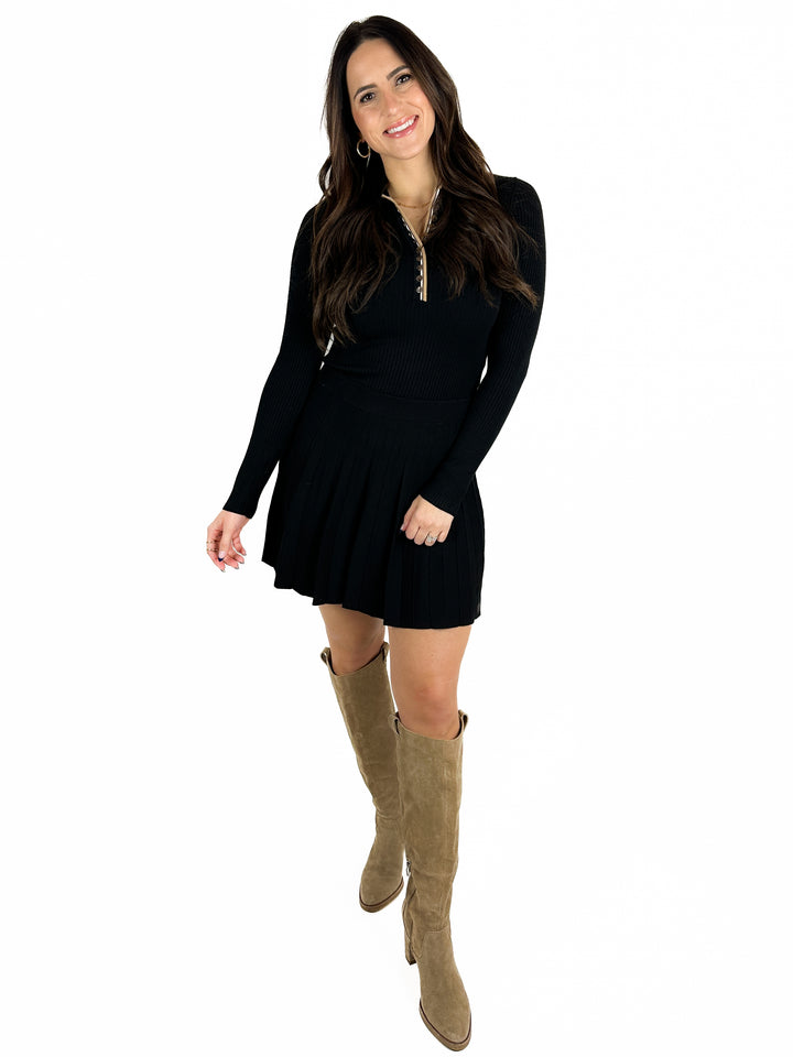 Seated Court Side Top